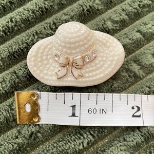 Lennox Brand Hat with‎ a Bow Brooch